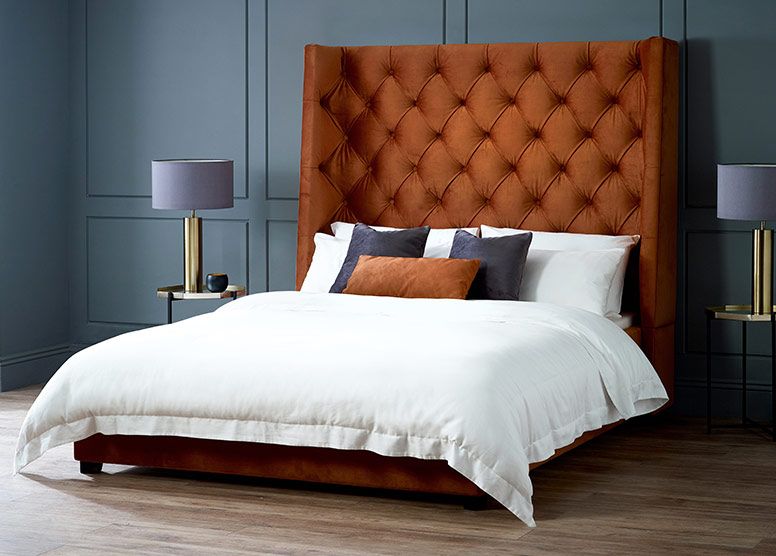 Dorchester Winged Bed