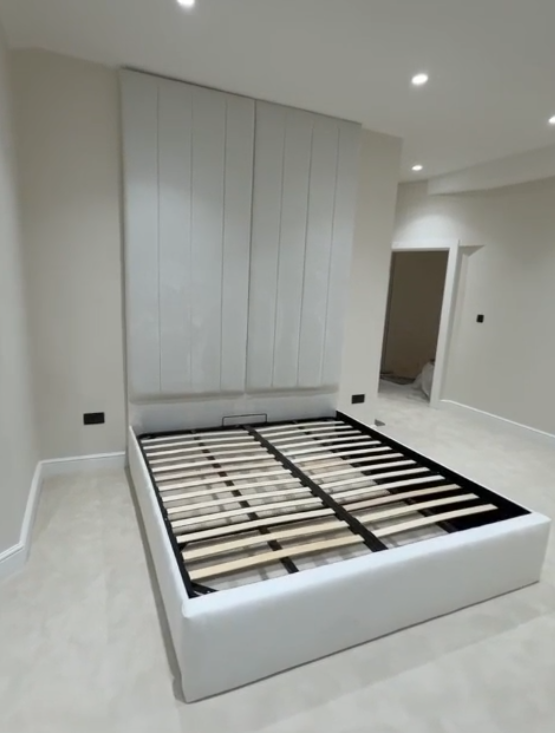 Sofista Prime Panel Bed – Modern Luxury Vertical Panel Upholstered Bed Frame UK
